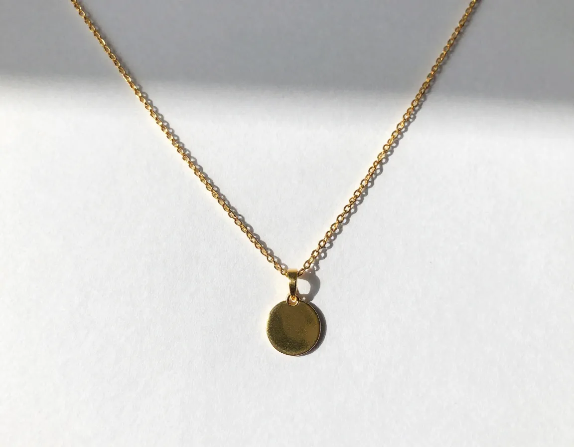 Minimalistiskt Halsband I Guld